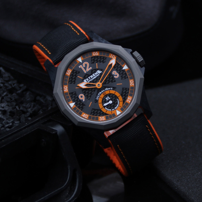 X1-0002 - Black/Orange